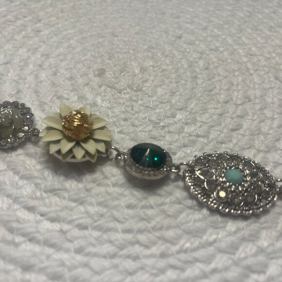 Spring DAISY, RHINESTONE & EMERALD Handmade Silver Bracelet Size 7 1/2" #94D - Picture 2 of 3